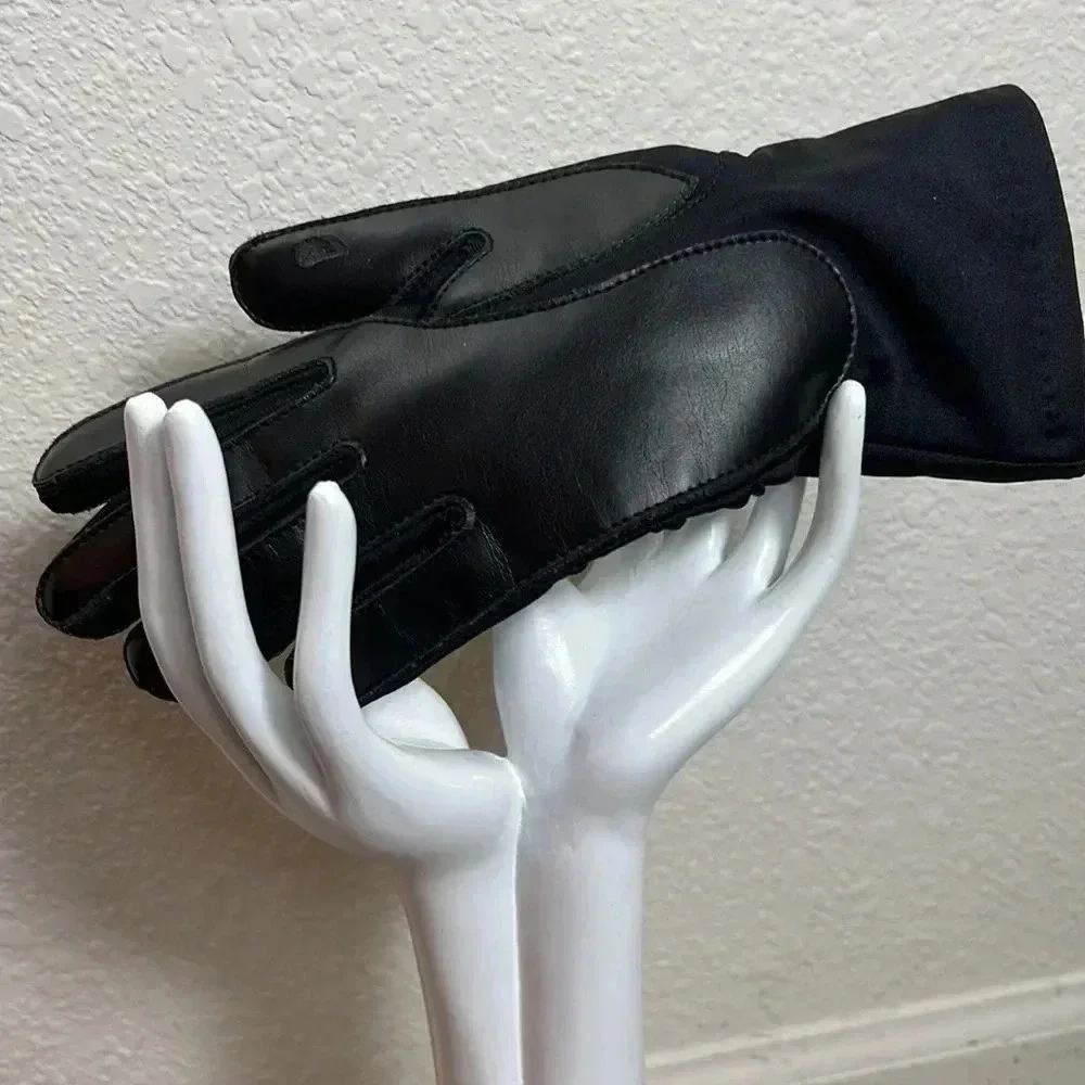Isotoner Black Spandex Gloves OS